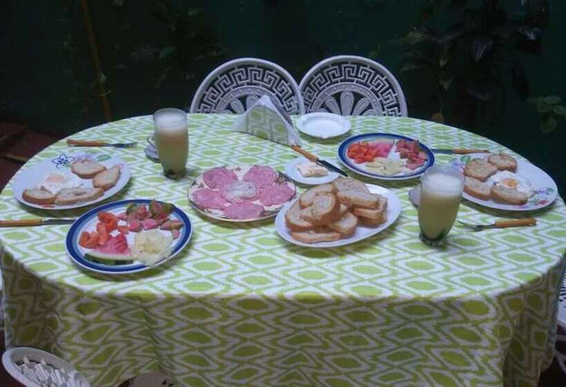 پانسیون Casona La Mirtallo