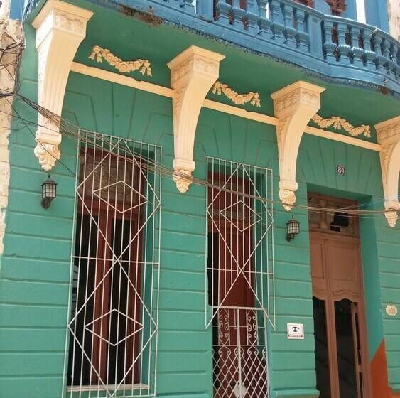 پانسیون Casona La Mirtallo