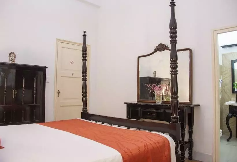 ペンション Hostal La Hiedra