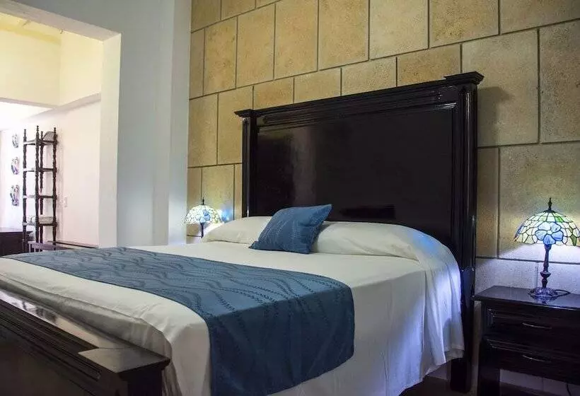 ペンション Hostal La Hiedra
