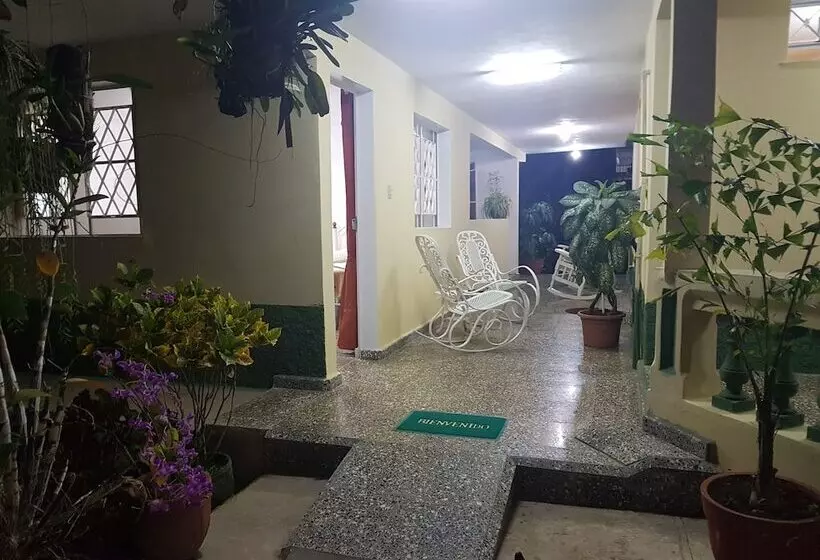 ペンション Villa La Esquinita