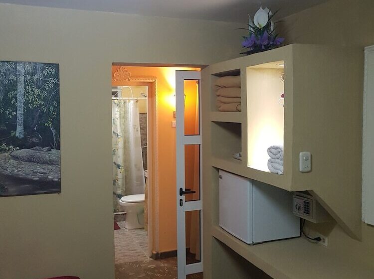 پانسیون Villa La Esquinita