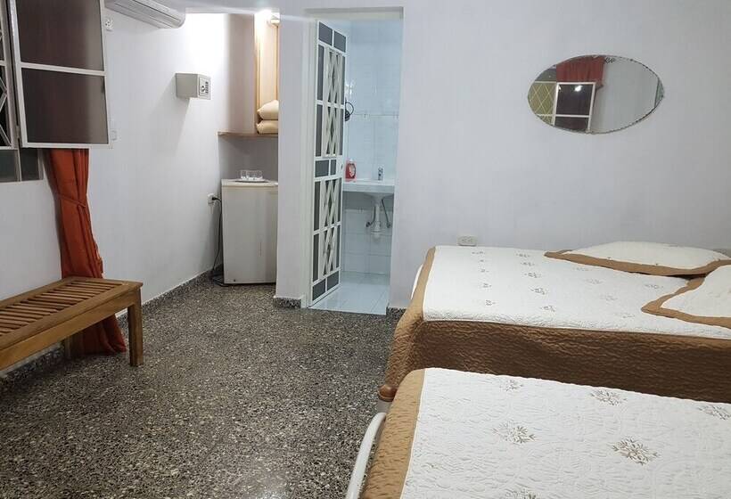 پانسیون Villa La Esquinita