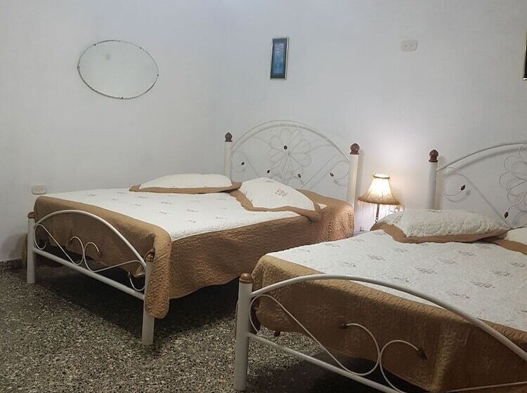 پانسیون Villa La Esquinita