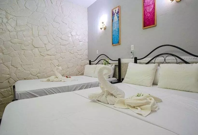Riki's Hostal