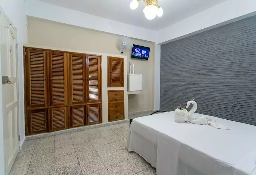 Riki's Hostal