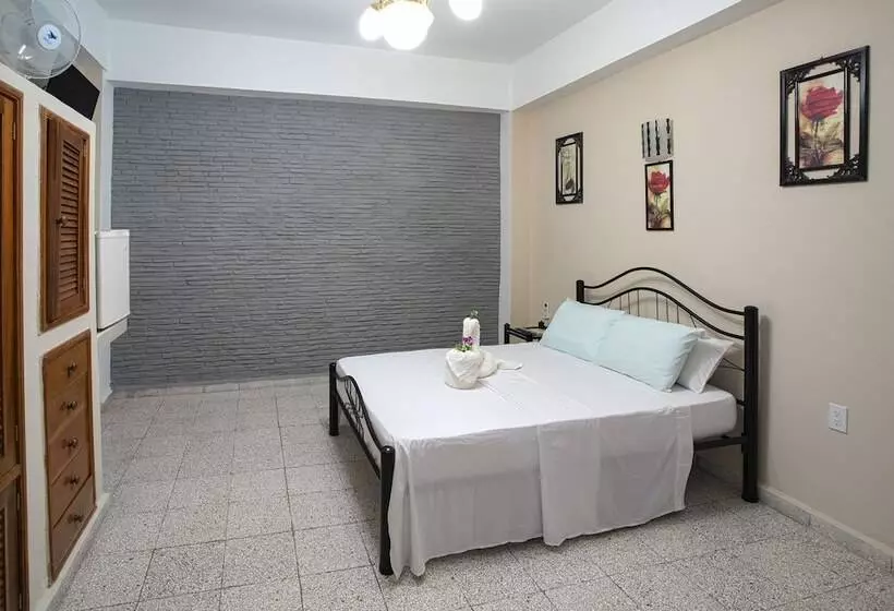 Riki's Hostal