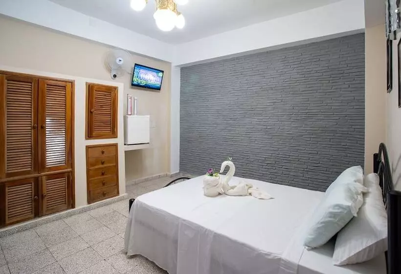 Riki's Hostal