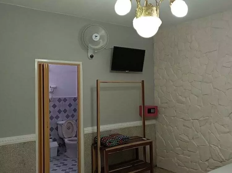 Riki's Hostal