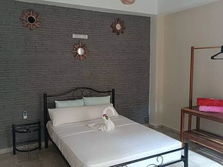 Riki's Hostal
