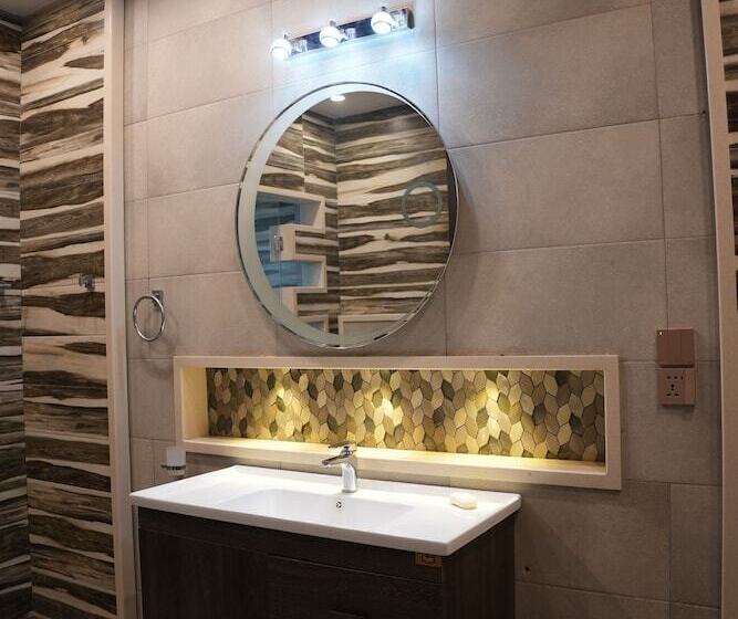 هتل Triphatch Farm House