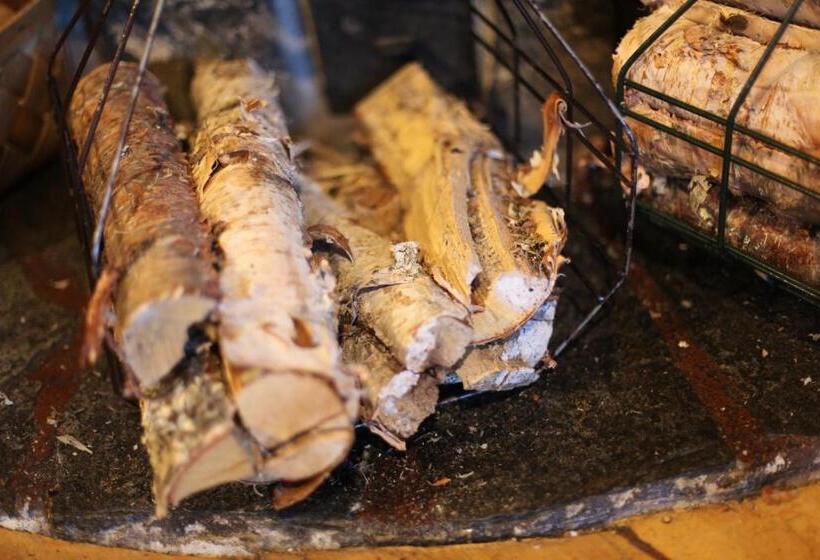 مبيت وإفطار Neljän Tuulen Tupa