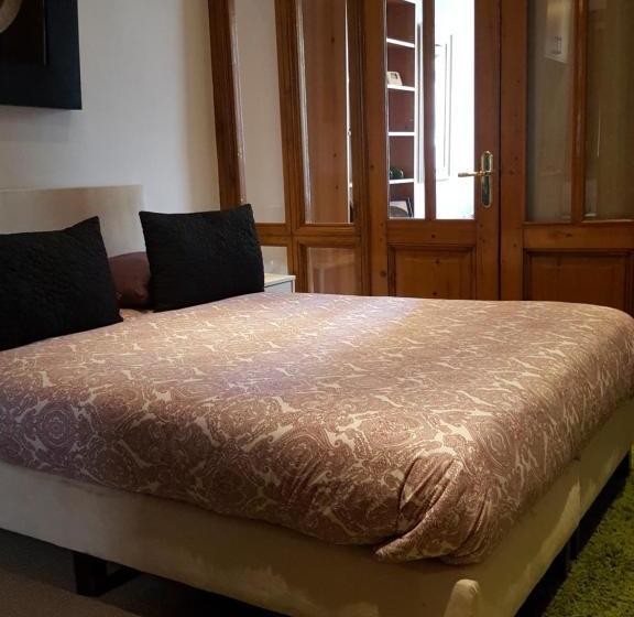 مبيت وإفطار Suites Aan De Singel By Vera