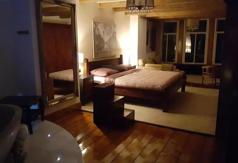 Aamiaismajoitus (B&B) Suites Aan De Singel By Vera
