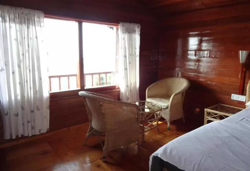 ベッドアンドブレックファースト Surya Holidays Kodaikanal