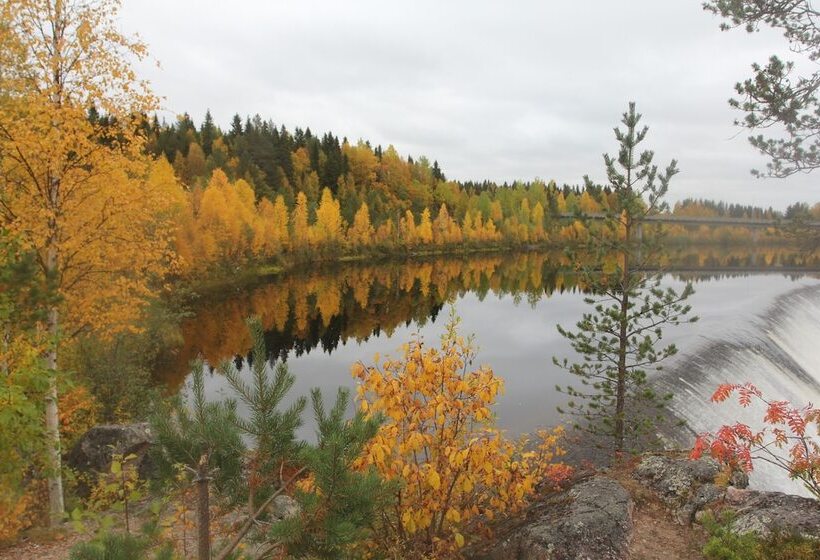 مبيت وإفطار Wanha Autti Camping Rovaniemi