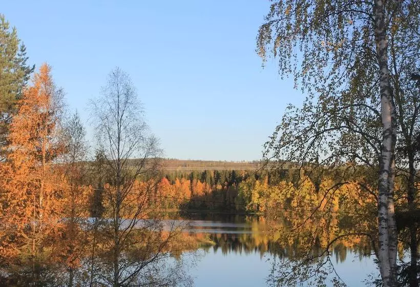 ベッドアンドブレックファースト Wanha Autti Camping Rovaniemi