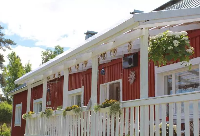 ベッドアンドブレックファースト Wanha Autti Camping Rovaniemi
