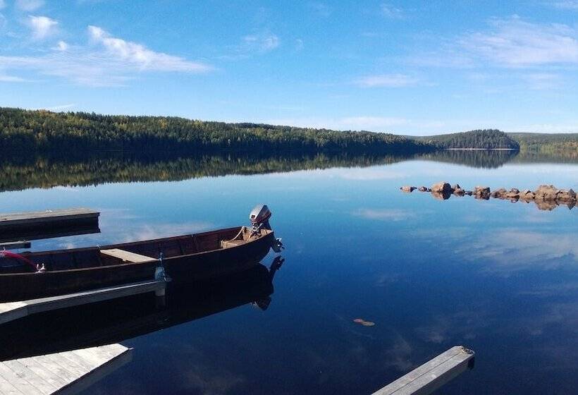 مبيت وإفطار Wanha Autti Camping Rovaniemi