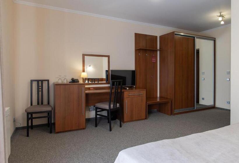 Отель курортний комплекс Santa Maria