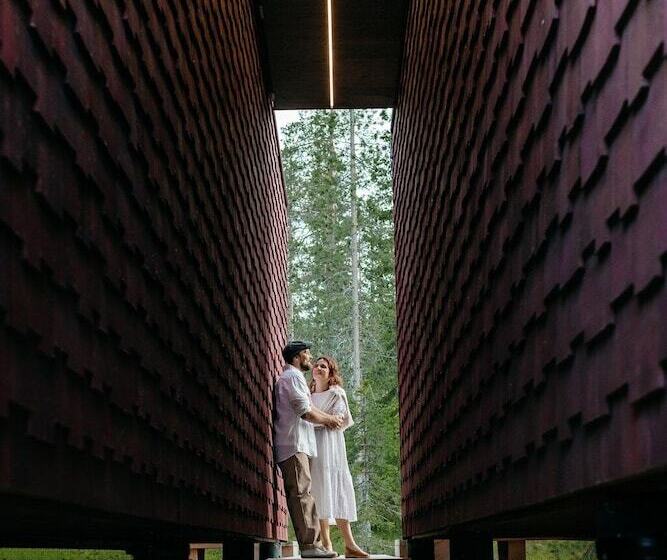 Hotel Arctic Treehouse