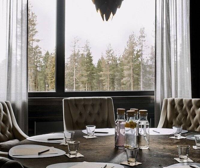 Hotel Arctic Treehouse