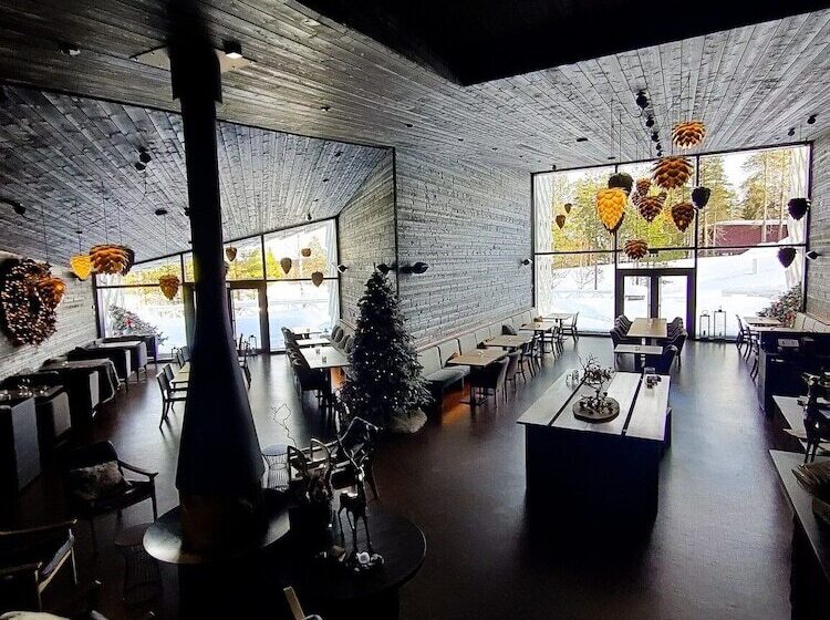 Hotel Arctic Treehouse