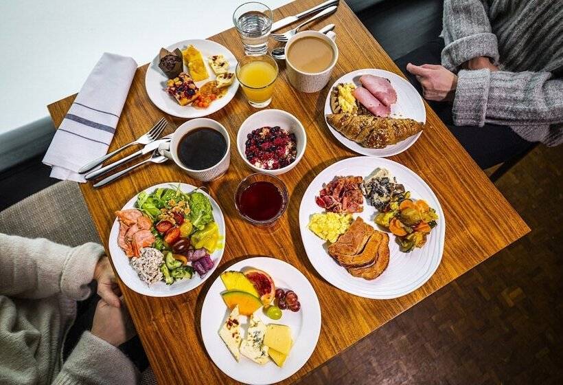 Hotel Arctic Treehouse