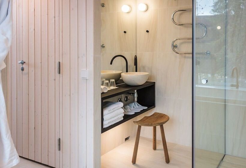 Hotel Arctic Treehouse