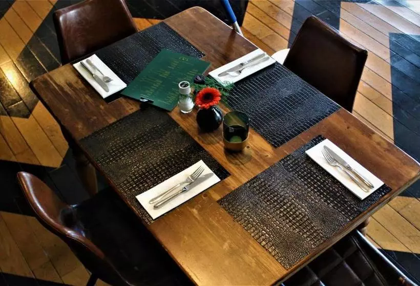 Hotelli Boutique Bistro Uma
