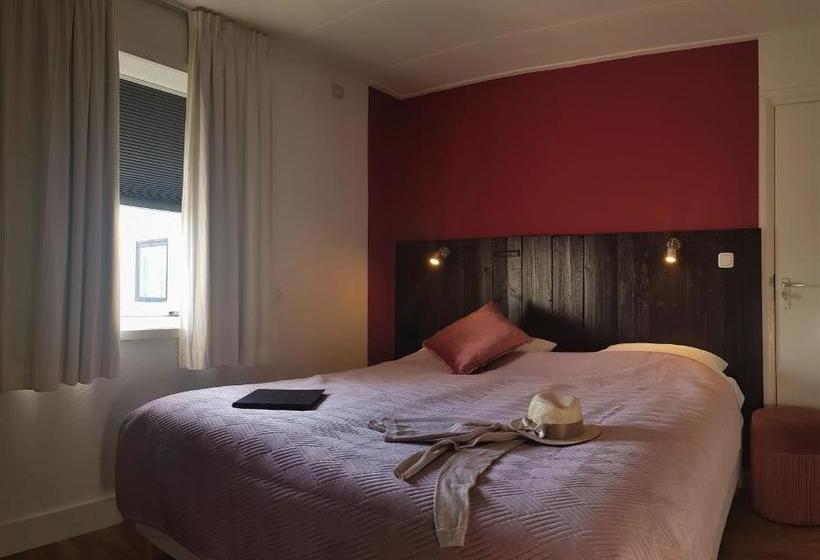 ホテル Boutique Bistro Uma