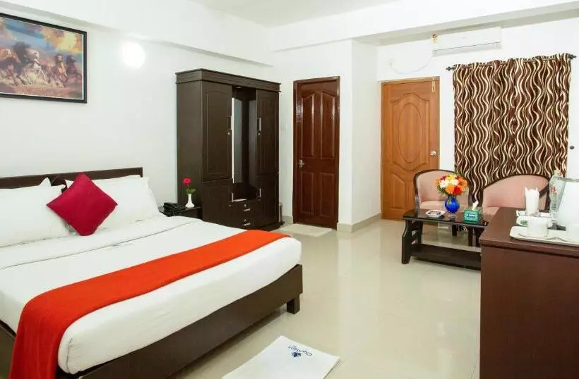 هتل Chandana Inn