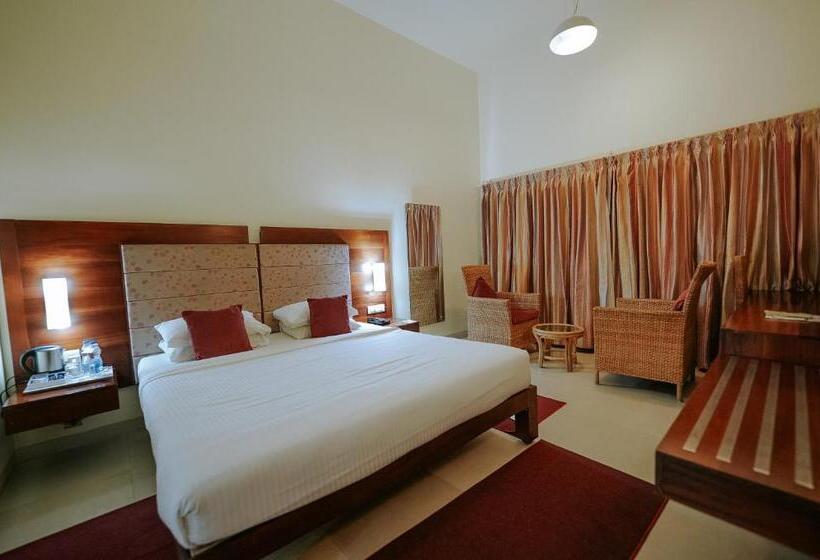 Hotel Devaragam