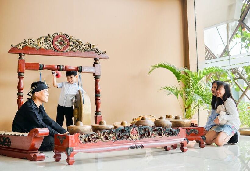 Akshaya Hotel Karawang