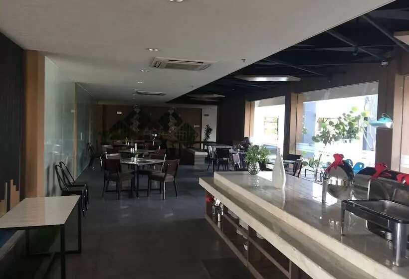 Akshaya Hotel Karawang