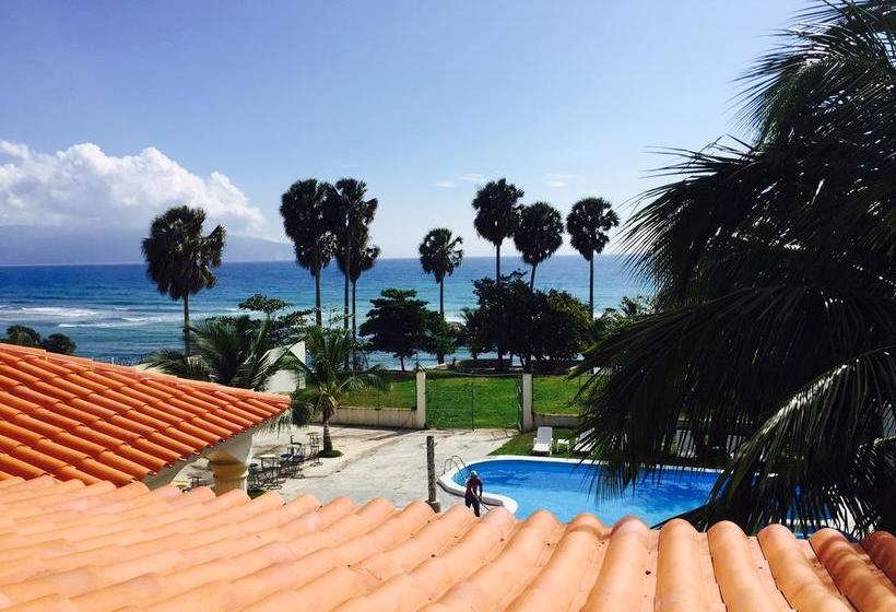 هتل La Saladilla Beach Club