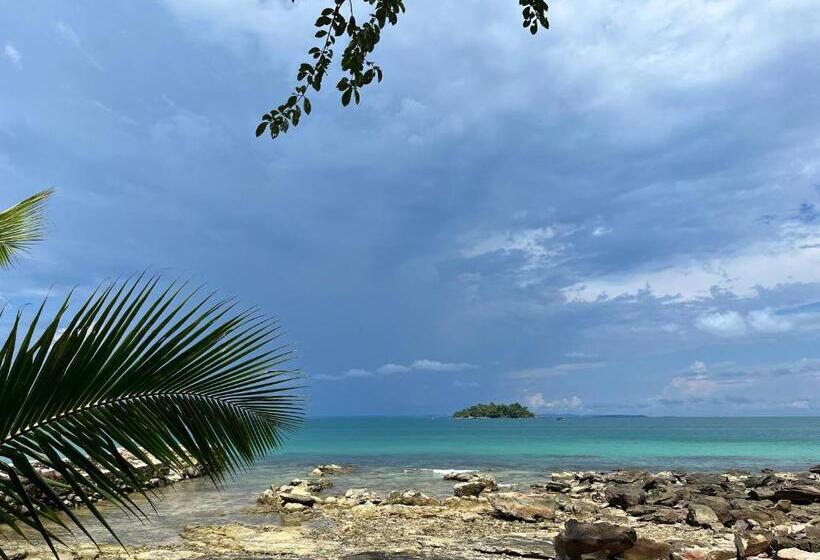 בית מלון כפרי The Wavy Sailor Bungalow S