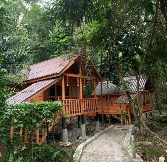 בית מלון כפרי The Wavy Sailor Bungalow S