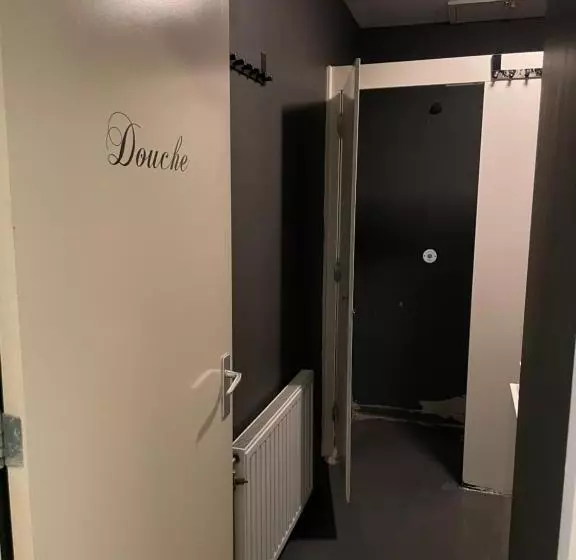 هتل Thuis Bij Schell