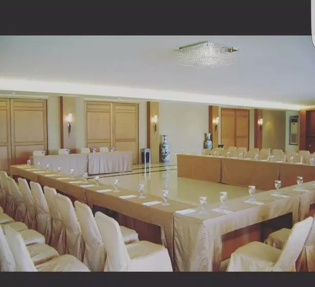 Insumo Palace Hotel & Resort
