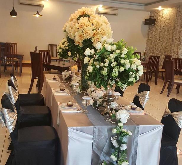 Insumo Palace Hotel & Resort