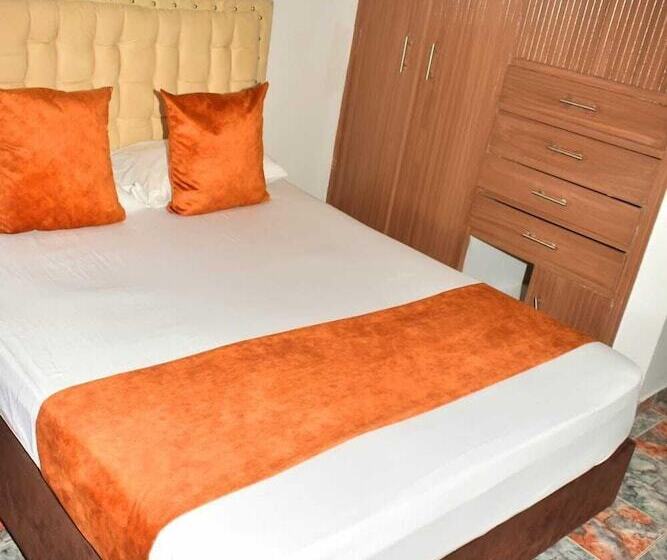 هتل Flamante Bulevar