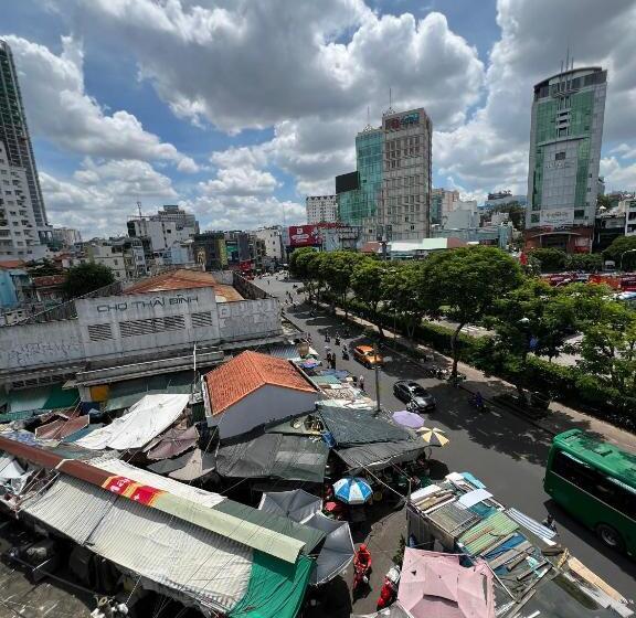 تختخواب و صبحانه Saigon Style Hostel & Cafe