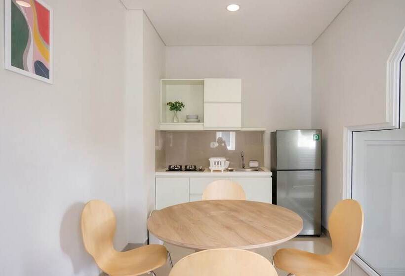 ホテル Mono Coliving At Bsd City