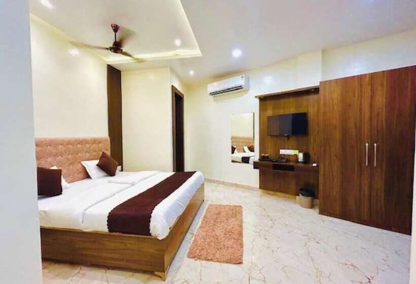 בית מלון כפרי Rk Palace