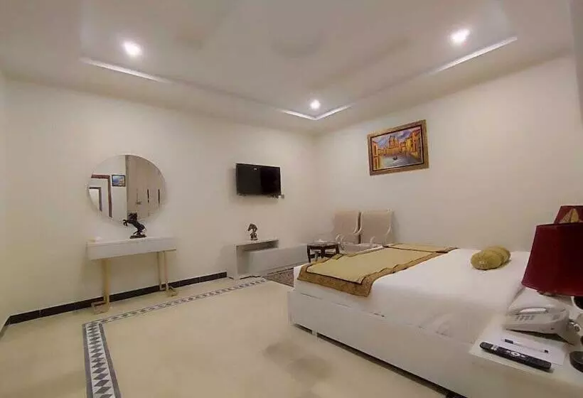 Nizalia Hotel By Legend