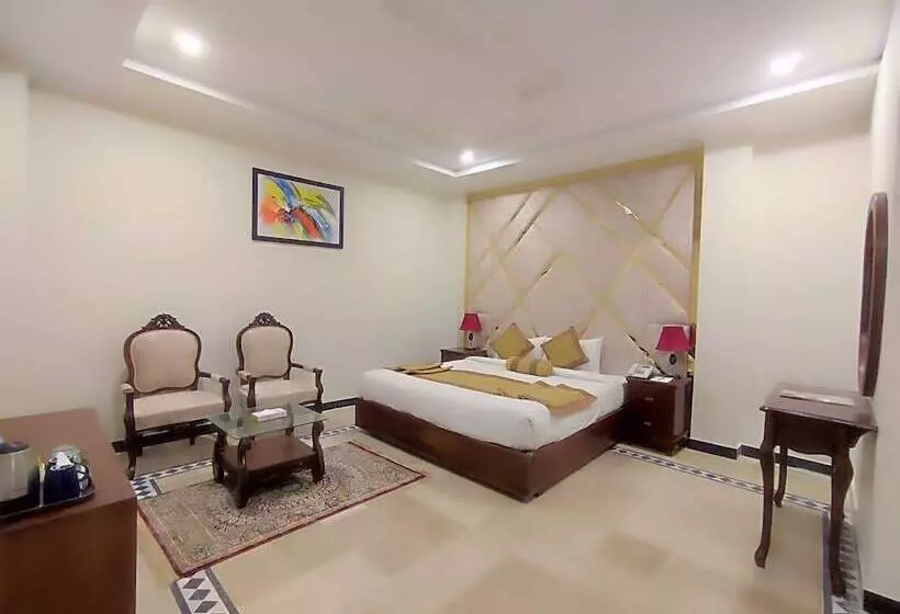 Nizalia Hotel By Legend