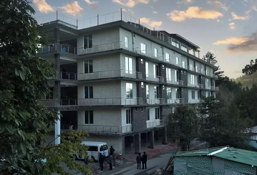 Nizalia Hotel By Legend