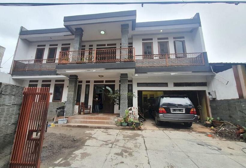 Hotel Oyo 94118 Homestayque Syariah