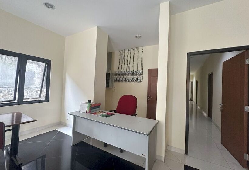 Hotel Oyo 94118 Homestayque Syariah